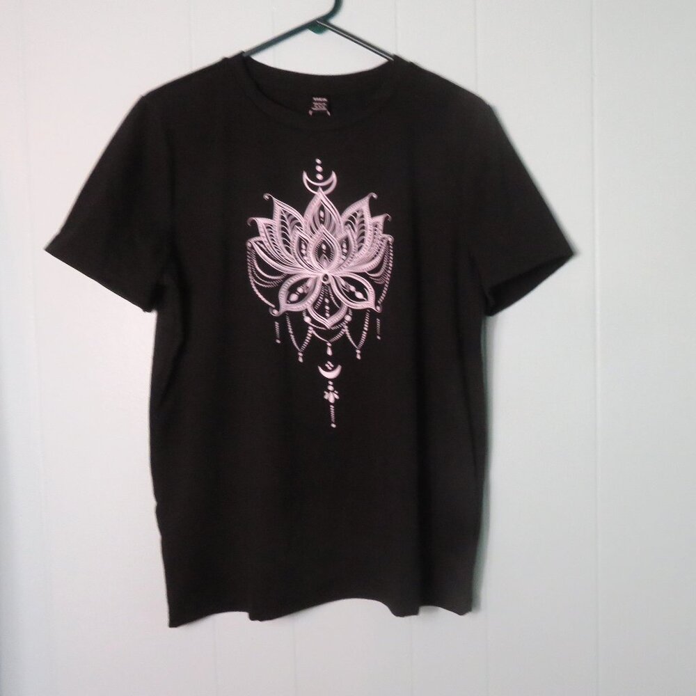 Shein Emery Rose Tee Shirt SS Size 12 NWT